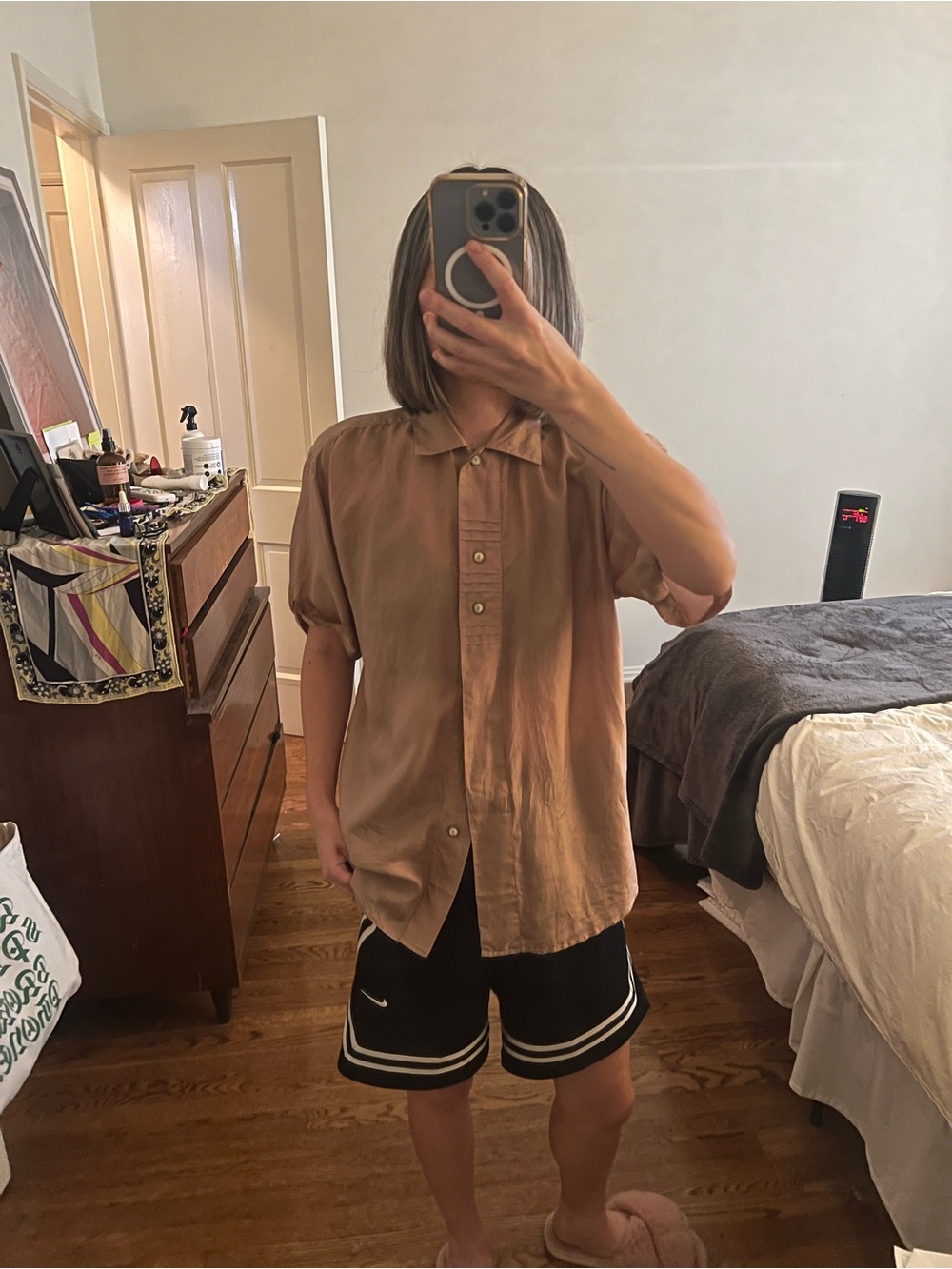 Relaxed Mauve Short-Sleeve Button-Up Blouse